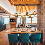 Theresia Aparthotel