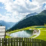 Theresia Aparthotel Kappl (Landeck)