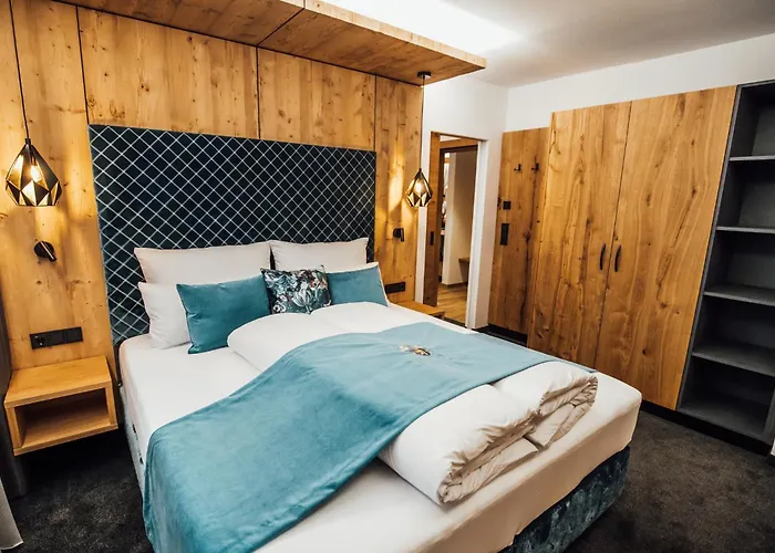 Theresia Aparthotel 4*