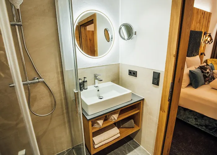 Theresia Aparthotel 4*