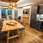 Lägenhetshotell Theresia 4*