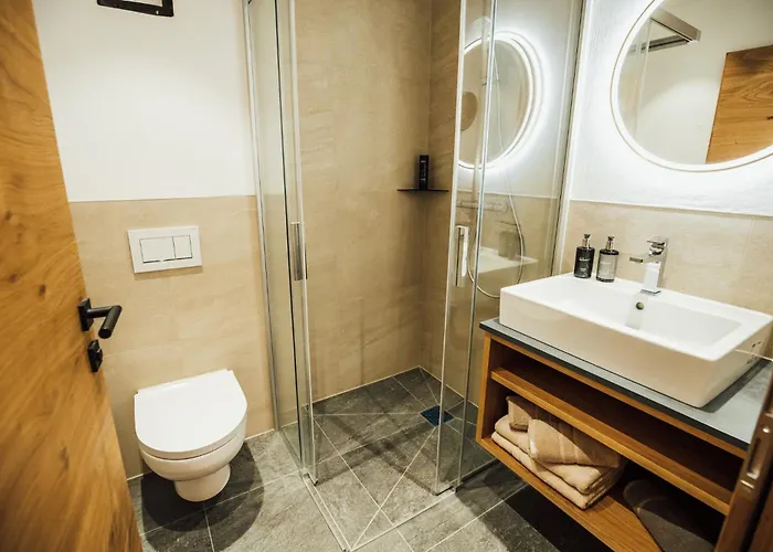 Theresia מלון דירות 4*