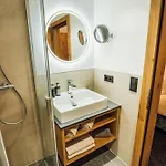 Theresia شقة فندقية 4*